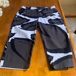DKNY Golf, capri length, pre worn women’s pants